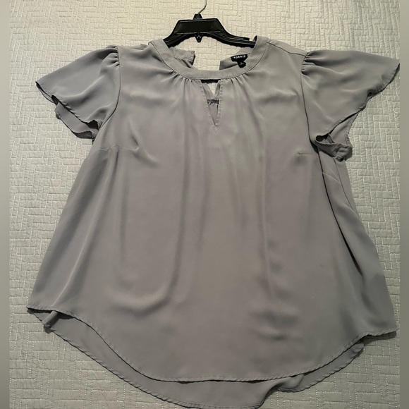 Torrid Georgette Keyhole Flutter Sleeve Blouse - Picture 5 of 9